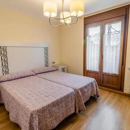 & * Santo Domingo De Silos